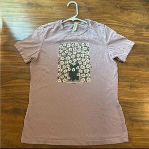 Lilac t-shirt size small